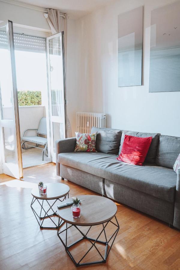10 Min From The Airport-Wifi-Free Parking Apartment Samarate Екстериор снимка