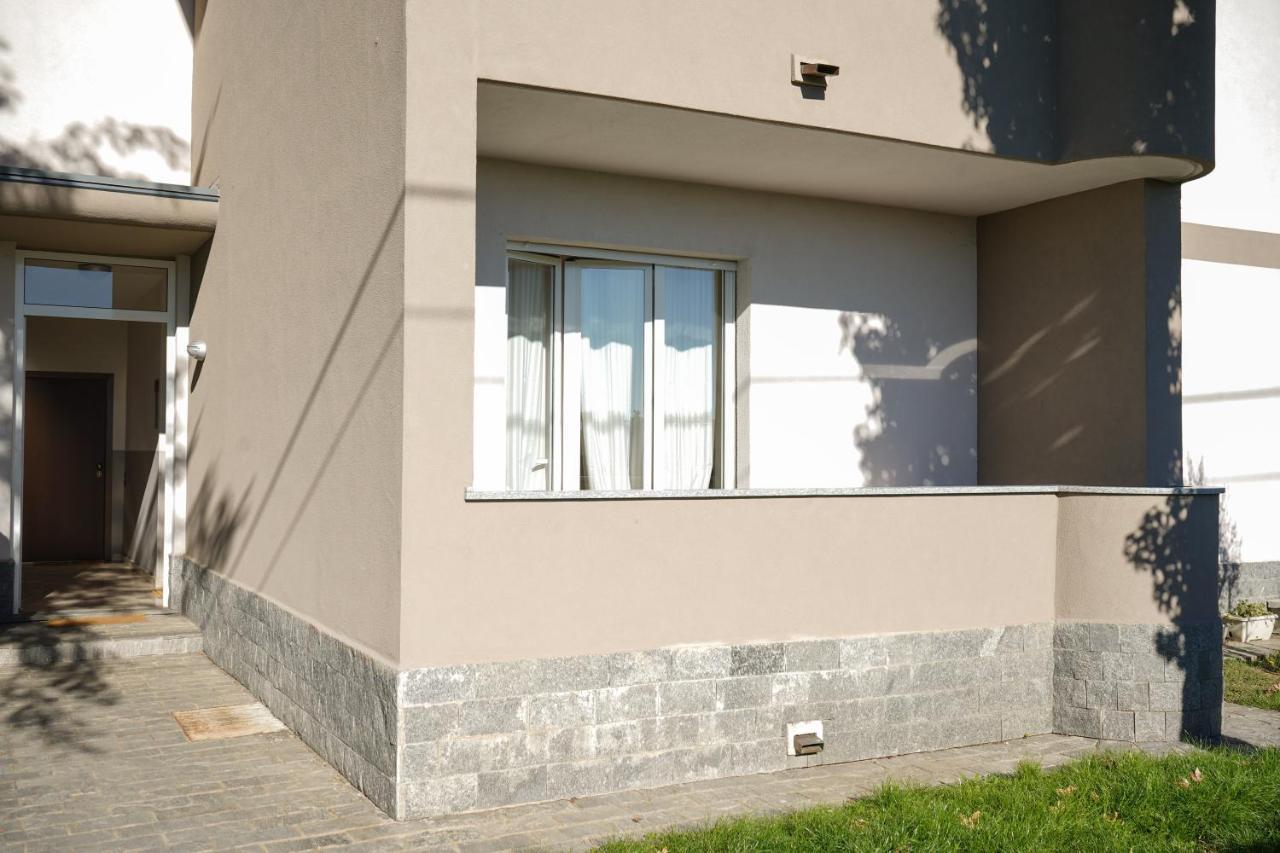 10 Min From The Airport-Wifi-Free Parking Apartment Samarate Екстериор снимка